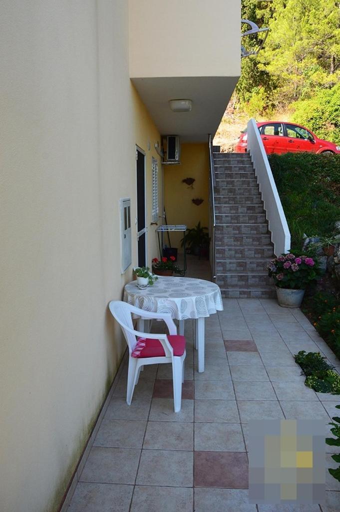 Studio Apartment In Preko With Sea View, Terrace, Air Conditioning, Wi-Fi Екстериор снимка